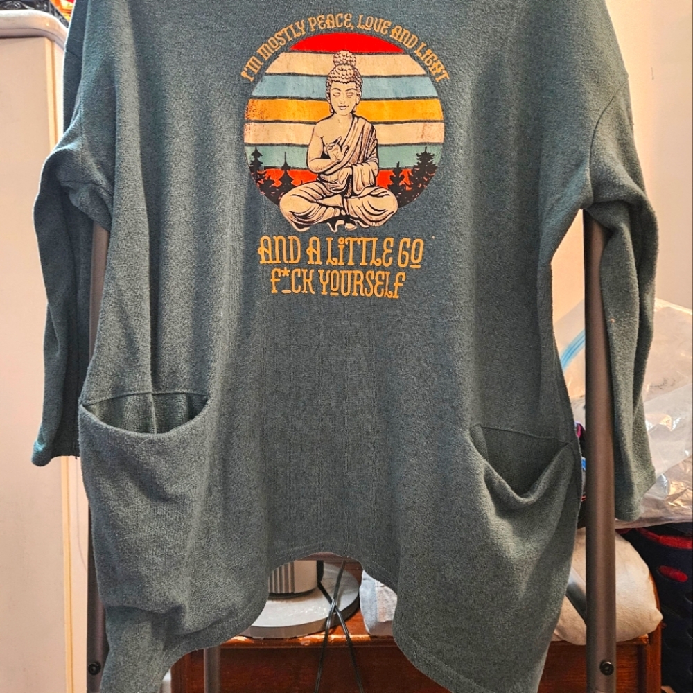 Light weight sweater